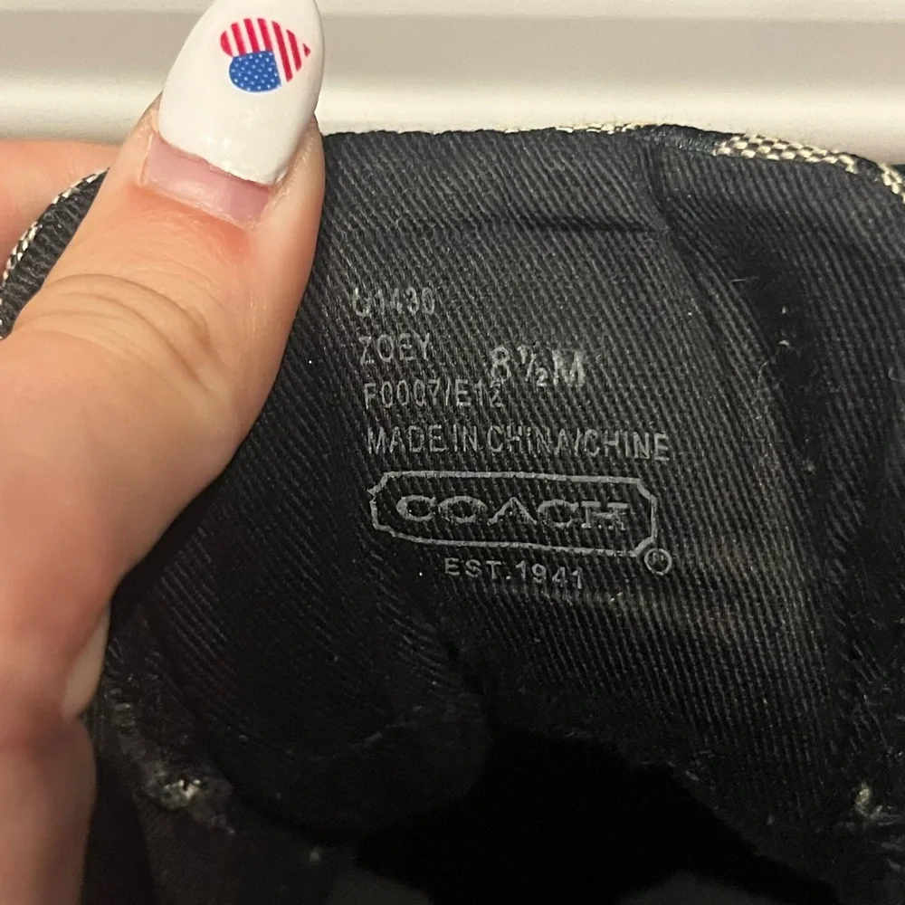 COACH size 8.5 M women’s shoe - Picture 6 of 6